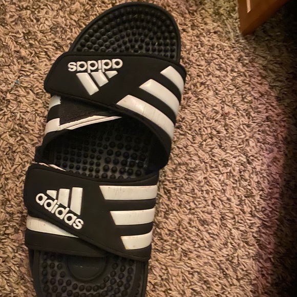 addida slippers